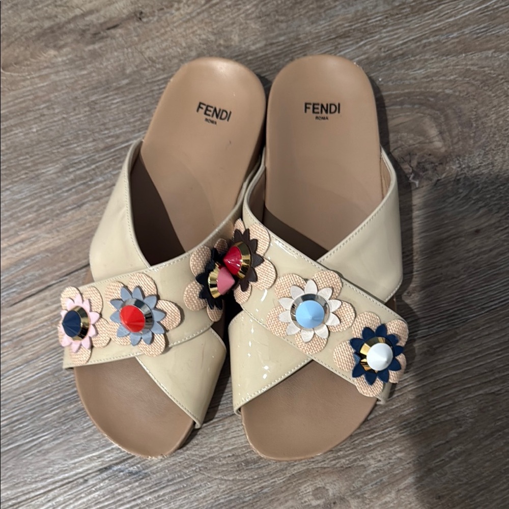 Fendi Cream and Red Sandals with Cross-Strap Design